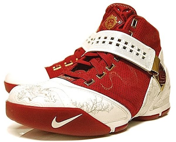 Lebron James Shoes: Nike Lebron V (5) Basketball Signature Sneakers - Red, white and gold, China edition, front view